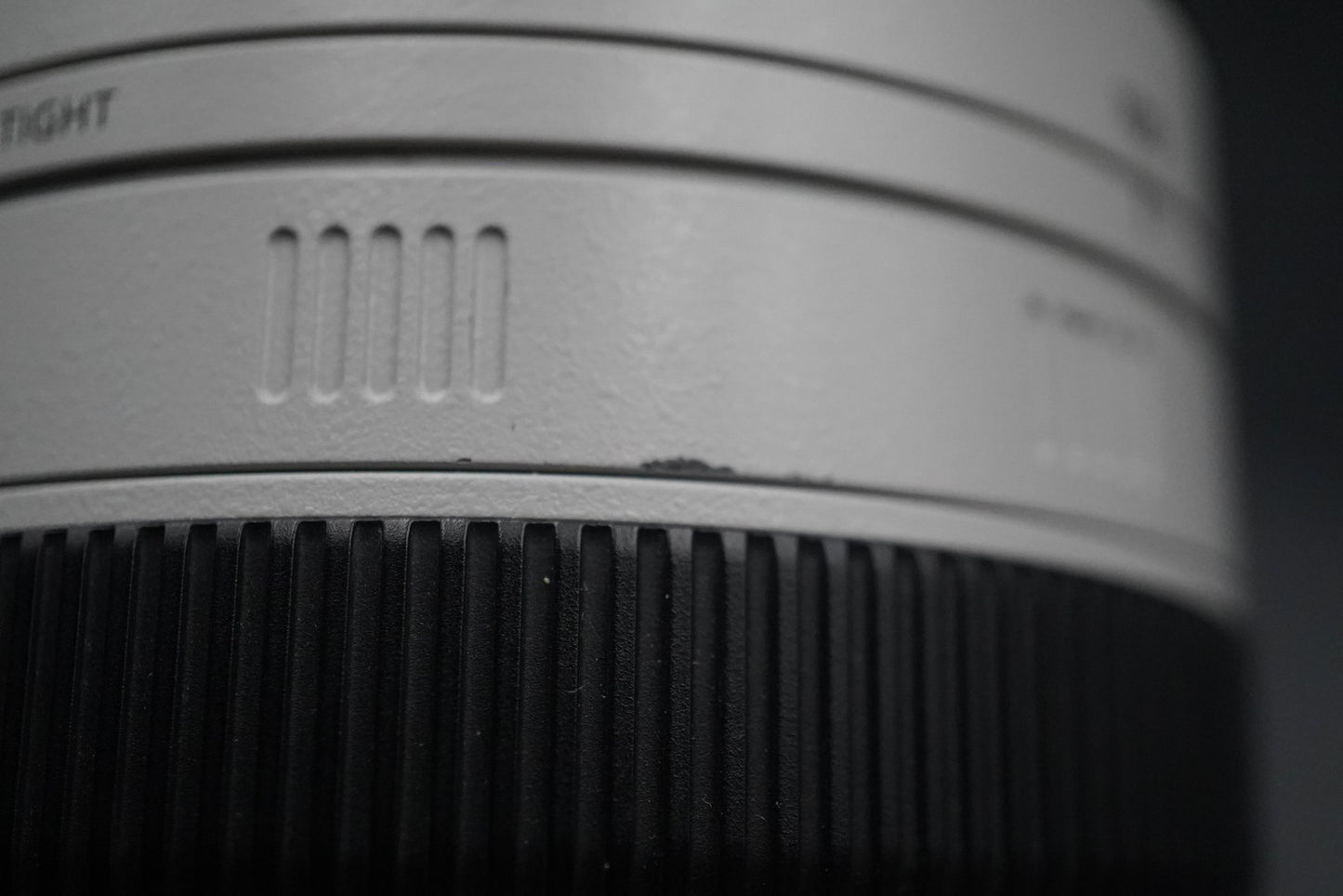 Canon EF 100-400mm f/4.5-5.6 L IS II USM AF Zoom Lens US Duty Paid 10822