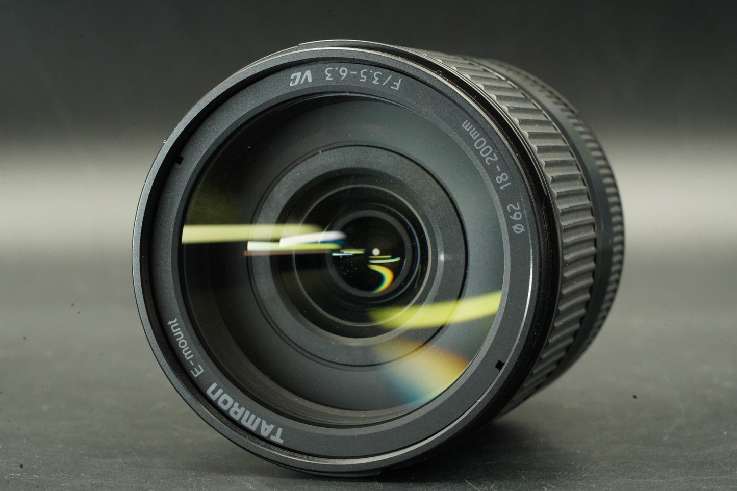 Tamron B011 18-200mm f/3.5-6.3 Di III VC Black for Sony E-Mount 111642 1643