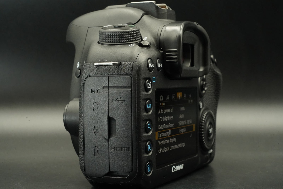 Canon EOS 7D Mark II DSLR Digital SLR Video Camera Used US STOCK #12218