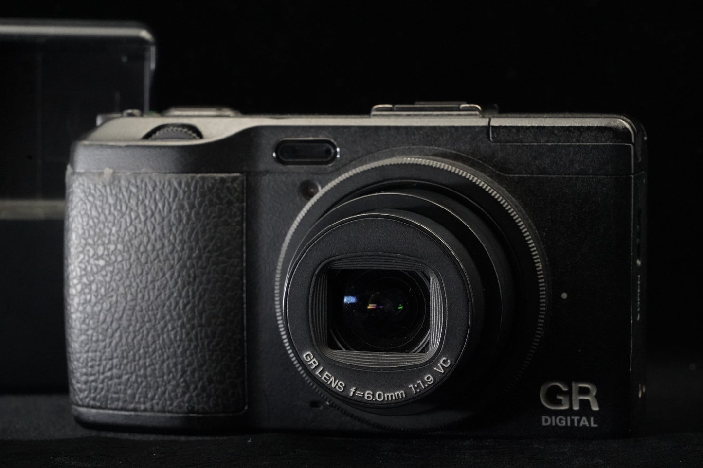 [US Duty Paid] Ricoh GR Digital IV 10.4MP Digital Camera Black 9673