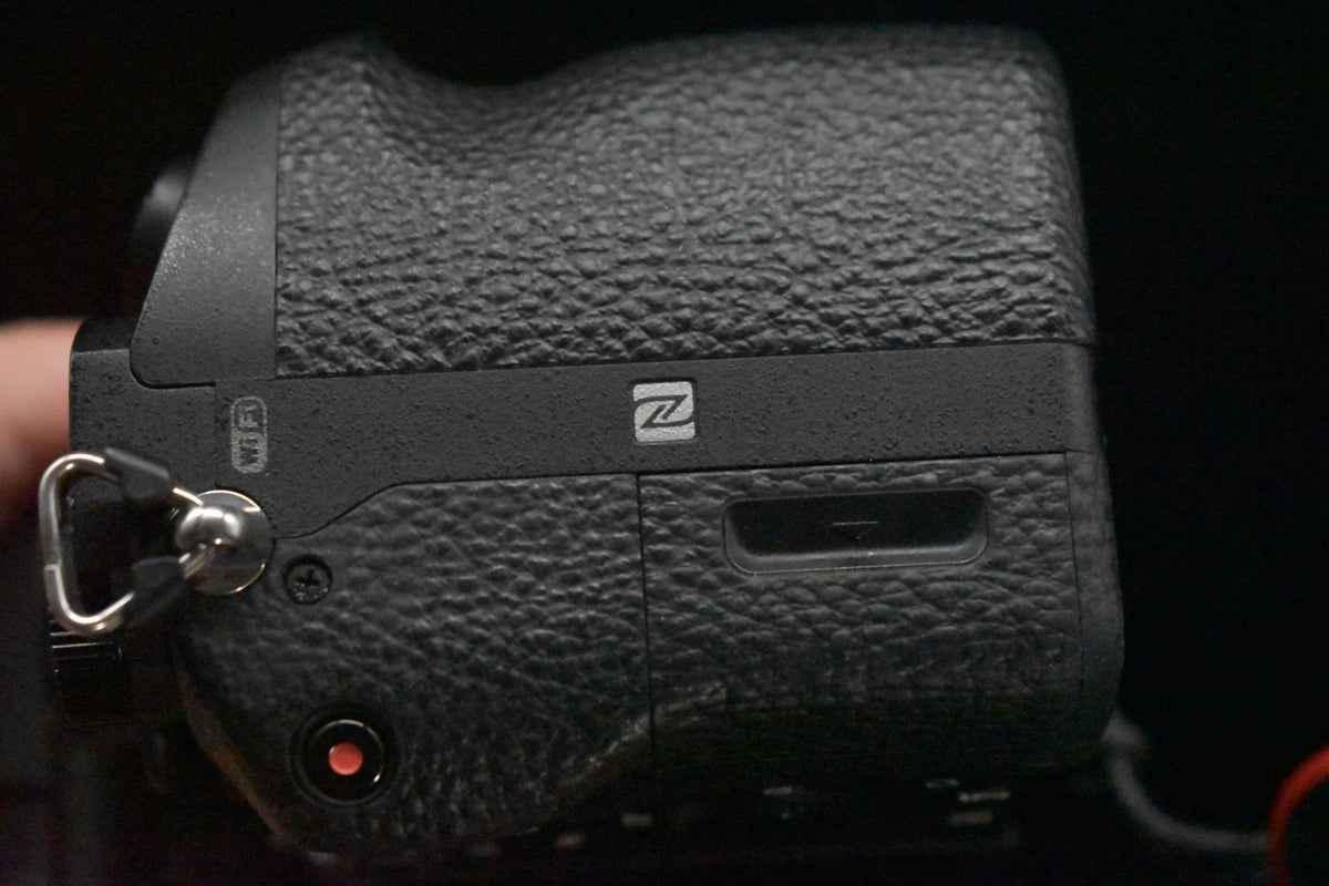 [US Duty Paid] Sony ILCE-7RM2 A7R II Mirrorless Digital SLR Camera English 8227