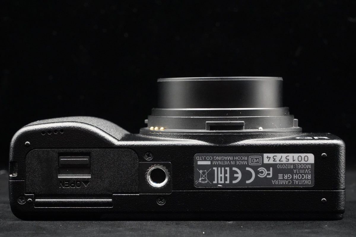 RICOH GR III GR 3 24.2MP Black Compact Digital Camera US STOCK #10299