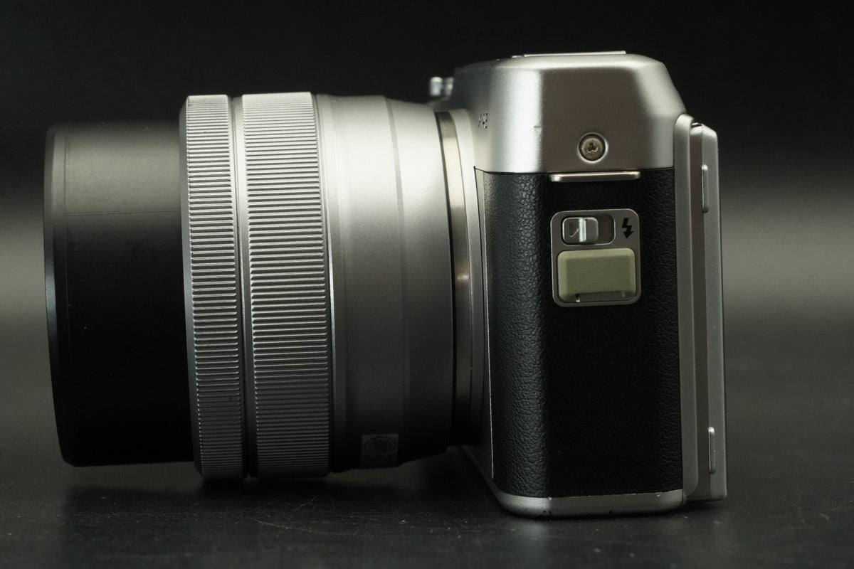 FUJIFILM X-A5 Digitalkamera silber mit XC 15-45mm f/3.5-5.6 Objektiv #11596
