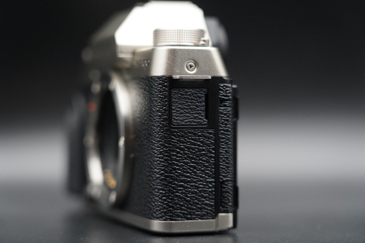 Fujifilm X-T100 Silver 24.2MP Mirrorless Digital Camera Body #10453