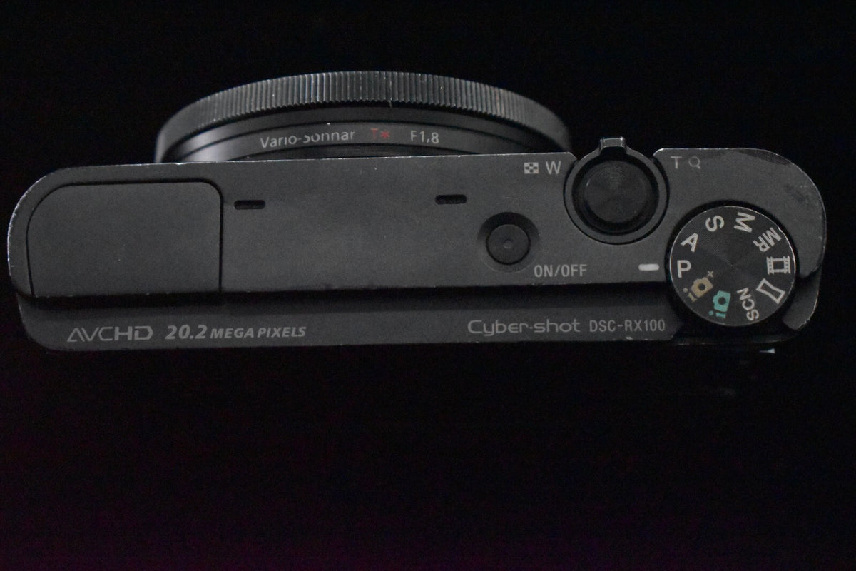 Appareil photo numérique 20,2 mégapixels Sony Cyber-Shot DSC-RX100 ANGLAIS...