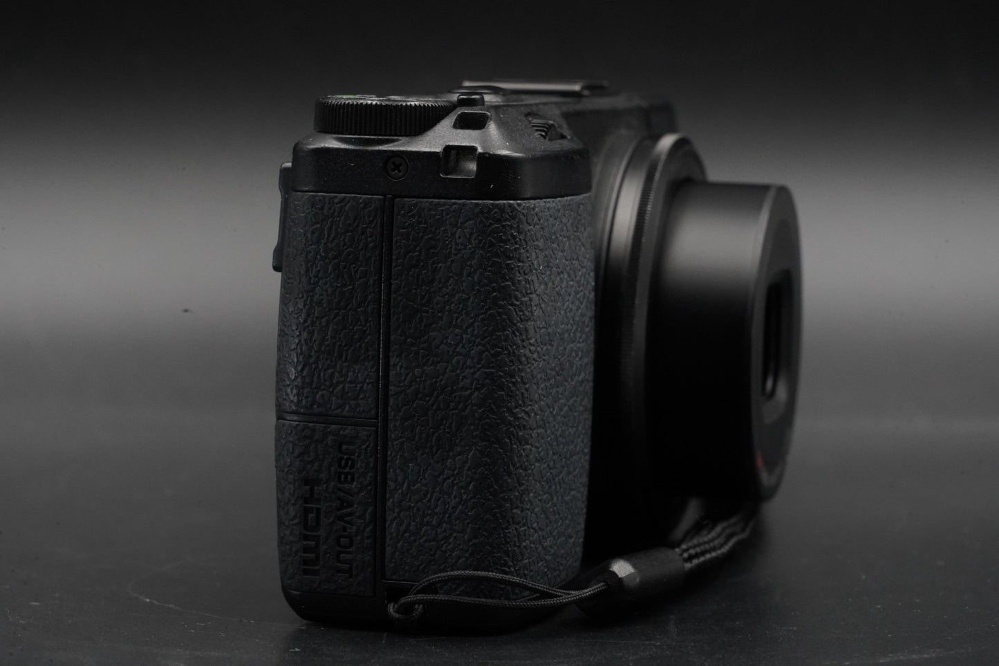 RICOH GR 16.2MP Digital Compact Camera Black JAPAN US Duty Paid 10832