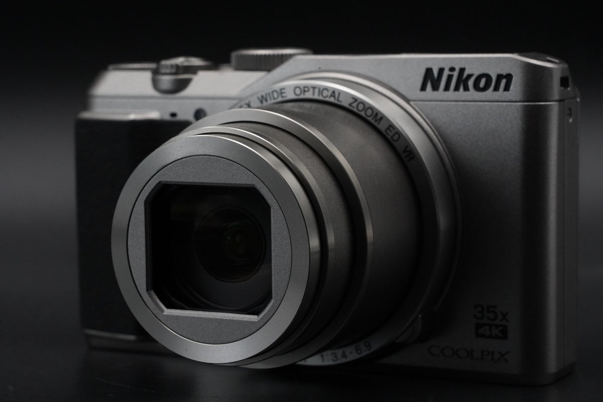 Nikon COOLPIX A900 20.3MP 35x Compact Digital Camera US STOCK #10852