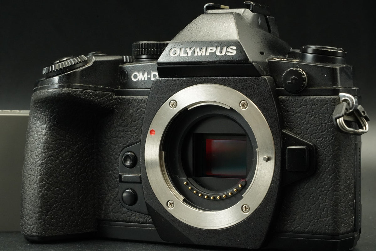 Olympus OM-D E-M1 Digital Camera Black Body -13773 cuts- US STOCK #12348