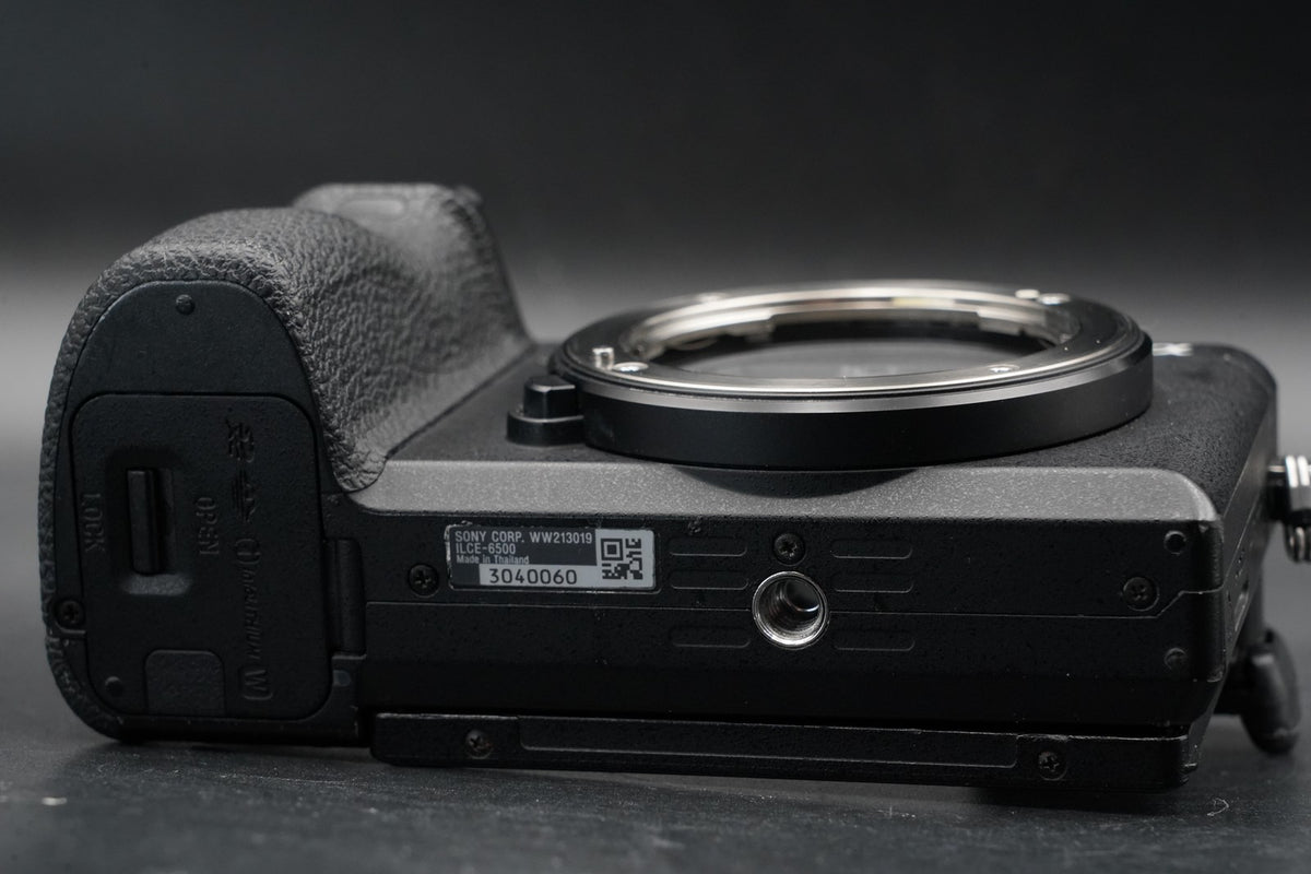 Sony a6500 24.2MP Digital Camera Black -47033 cuts- #12163