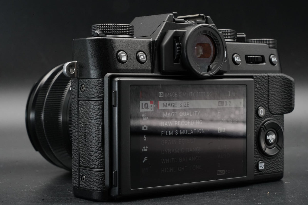 21 cuts!! Fujifilm X-T20 Mirrorless Digital Camera w/ XF 18-55 Lens Black 11401