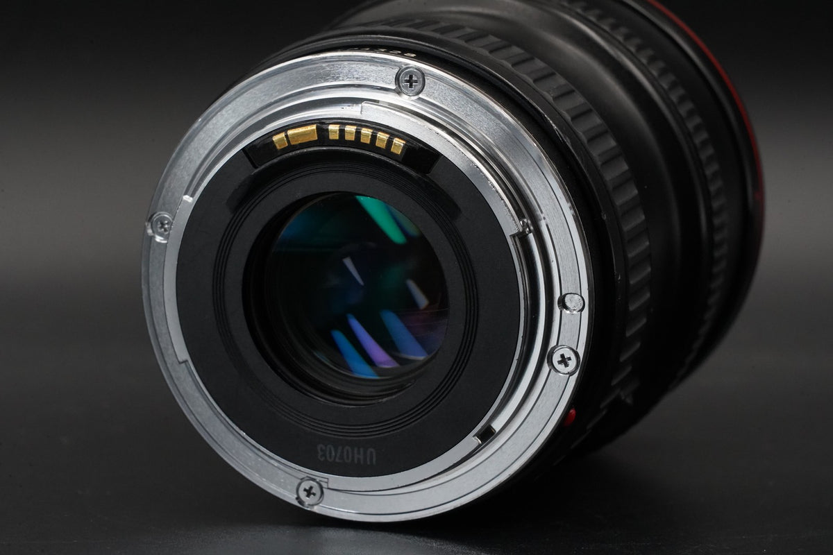 Canon EF 20-35mm f/2.8 L Wide angle Zoom Lens US STOCK #10867