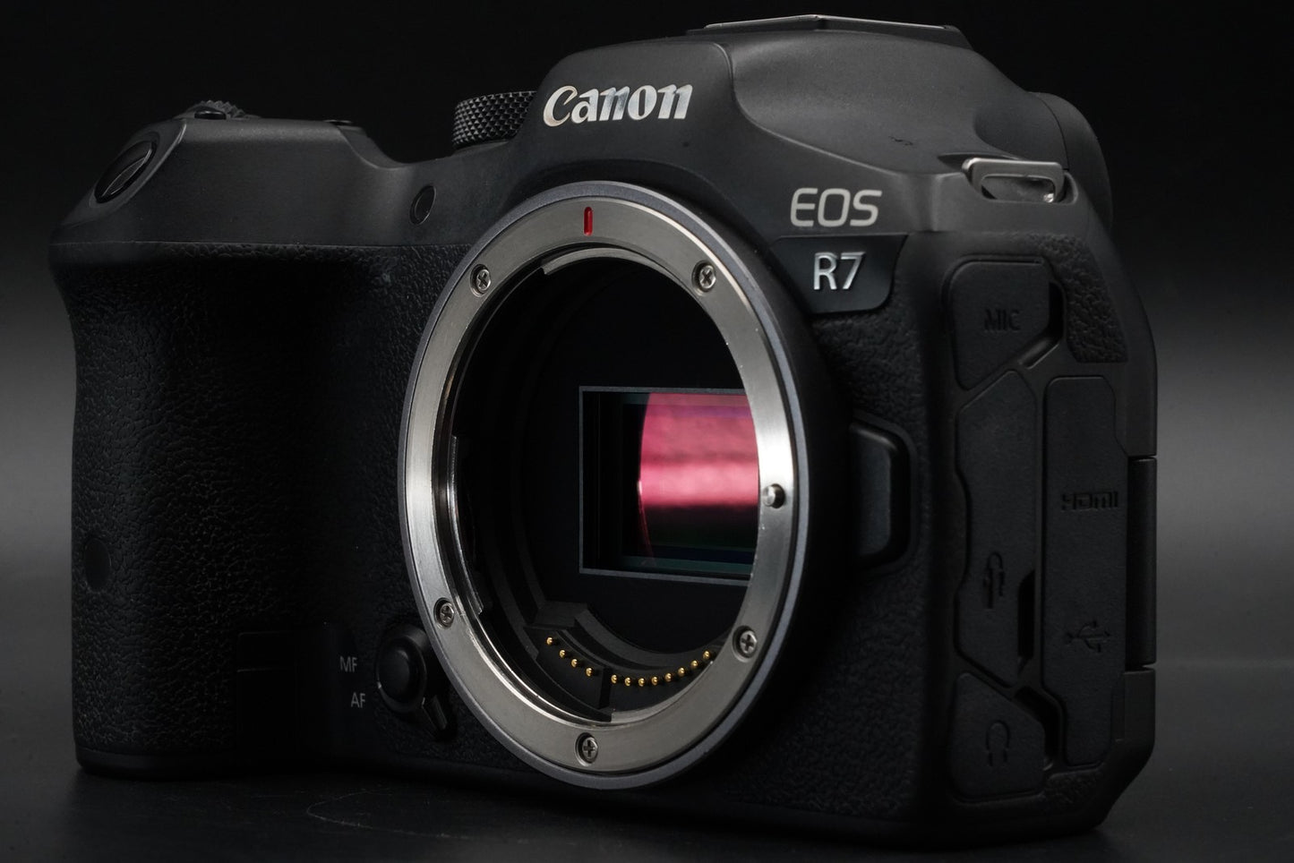 Canon EOS R7 Mirrorless Digital Camera US DUTY PAID 10819