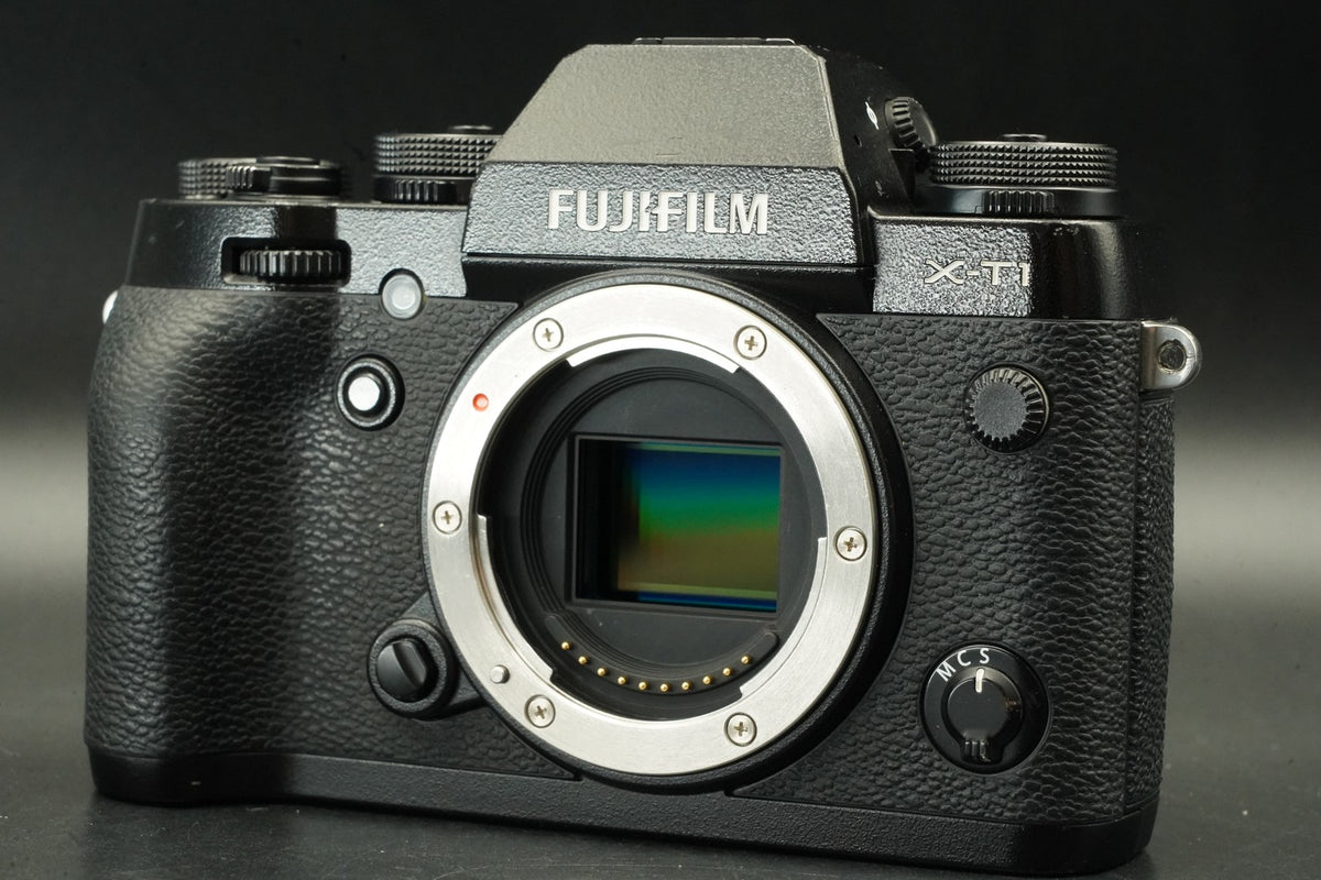 Fujifilm X-T1 Mirrorless Digital Camera 16.3MP Black -2623 cuts- #12254