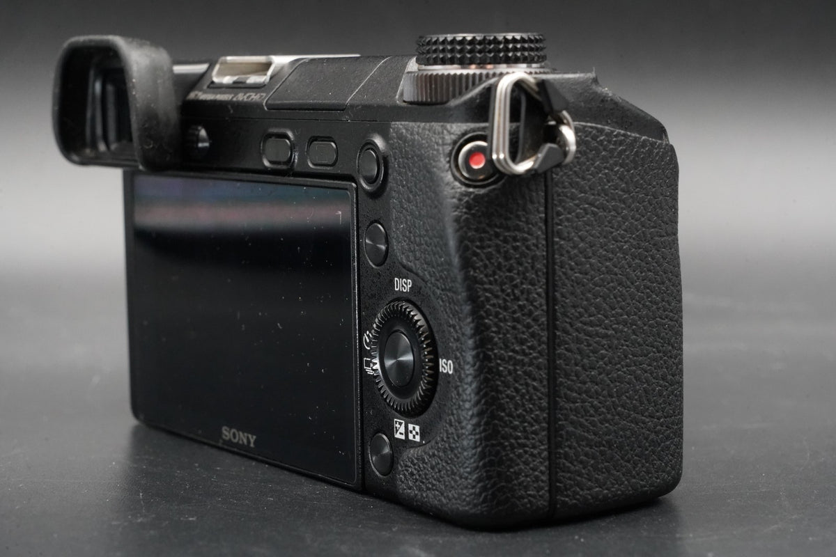 Sony α NEX-6 Digital Camera w/ 16-50mm  55-210mm Lens PZ Lens US STOCK #10922