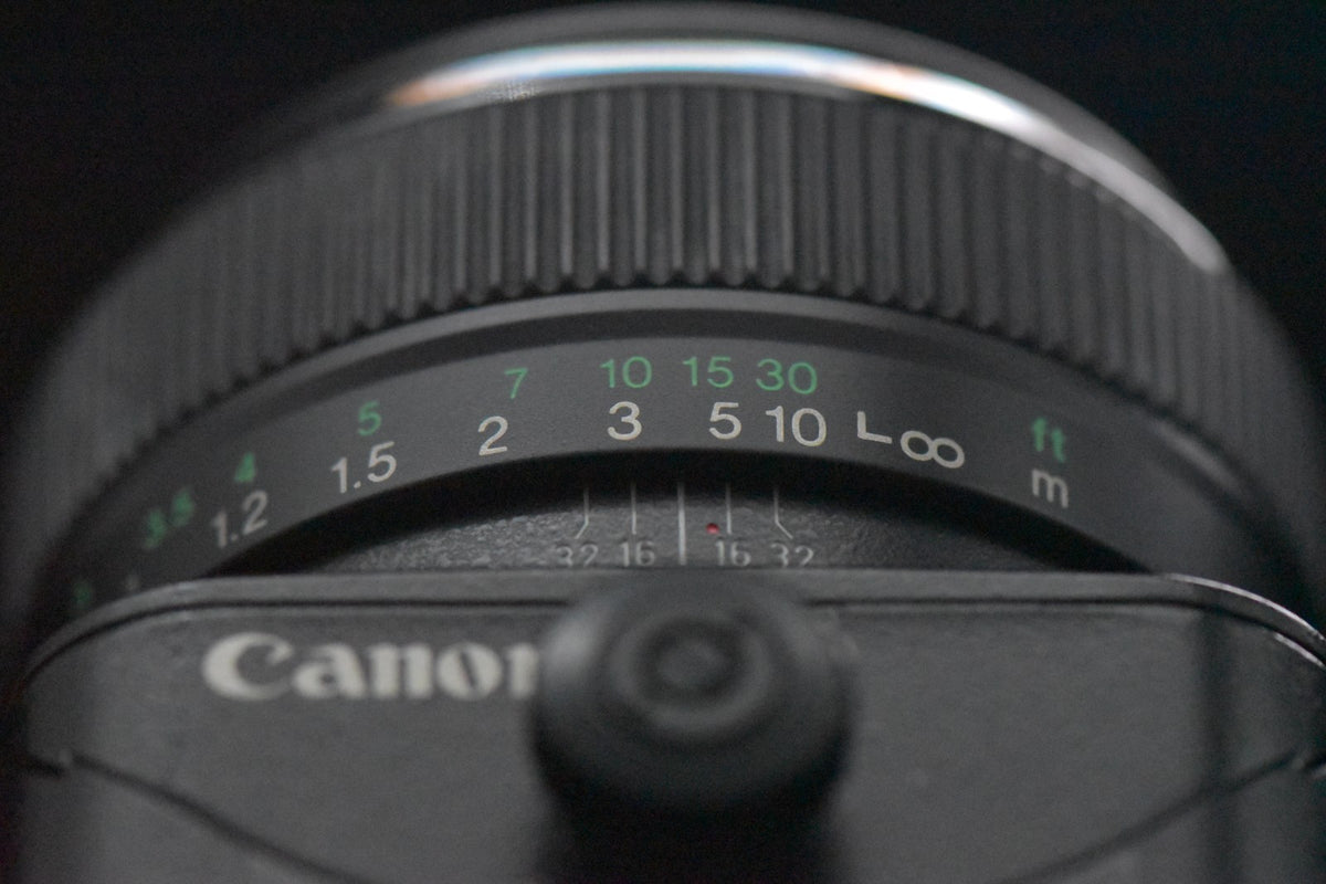 Canon TS-E 90mm f/2.8 Tilt Shift Lens Film Camera JAPAN US STOCK #7605
