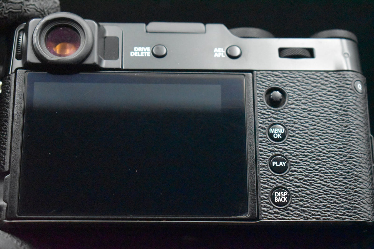 [US Duty Paid] Fujifilm Fuji X100V kompakte digitale Videokamera schwarz 9258