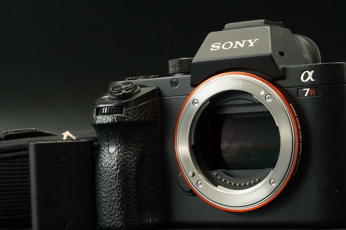 Sony ILCE-7RM2 A7R II Digital SLR Camer -18861 cuts- #12007