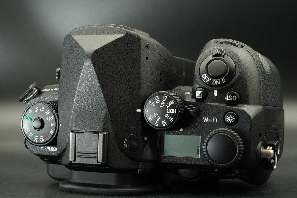 Appareil photo numérique PENTAX K-1 Mark II + poignée batterie D-BG6 - SC...