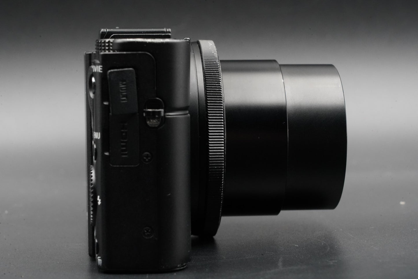 Sony Cyber-shot DSC-RX100 II M2 20.2MP Digital Camera US Duty Paid 10590