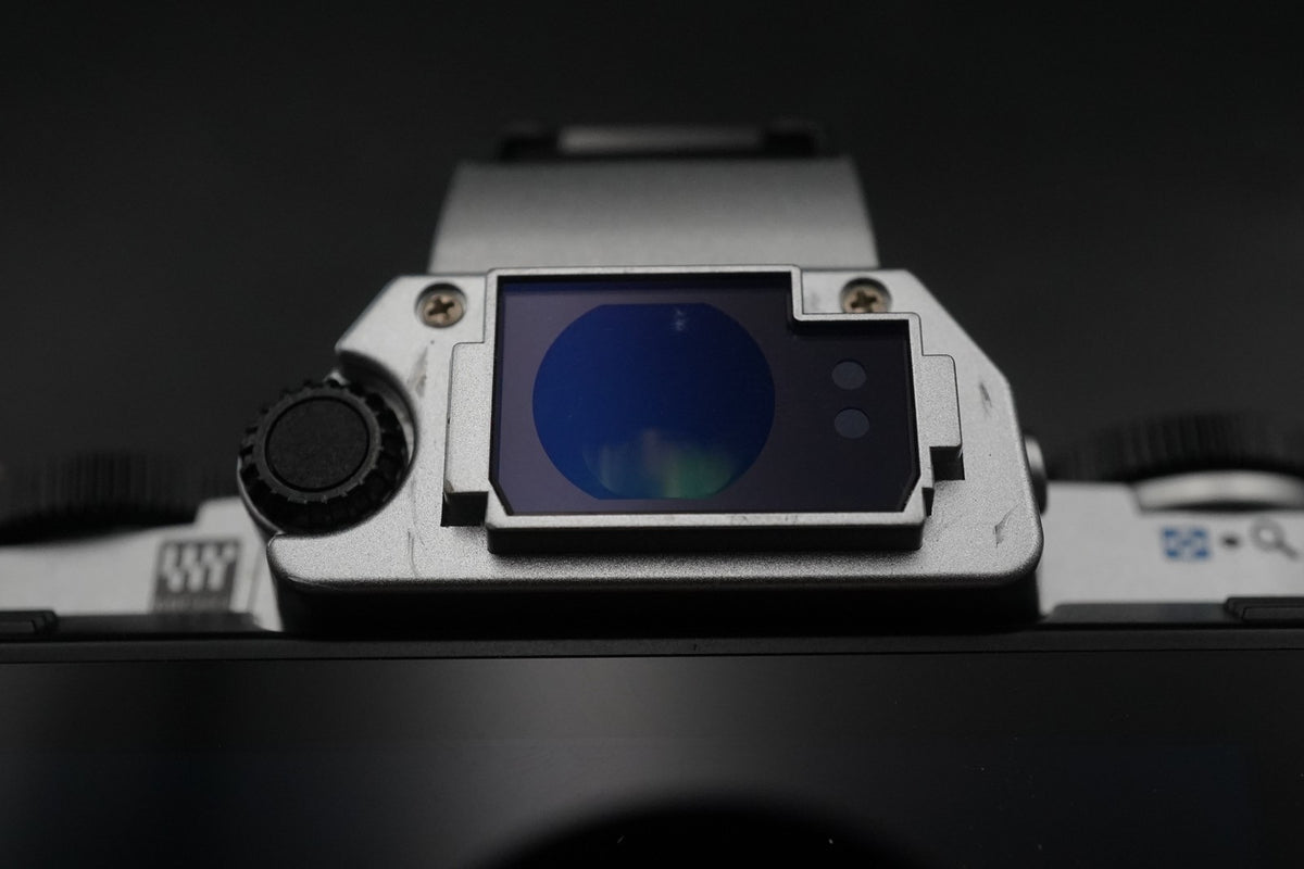 Olympus OMD E-M5 Mirrorless Digital Camera with Lens Silver US STOCK #11320