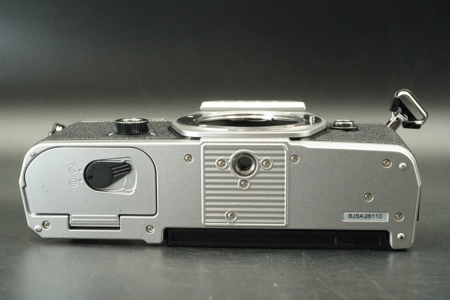 OM SYSTEM OM-3 Mirrorless Camera Silver -998 cuts- #11877