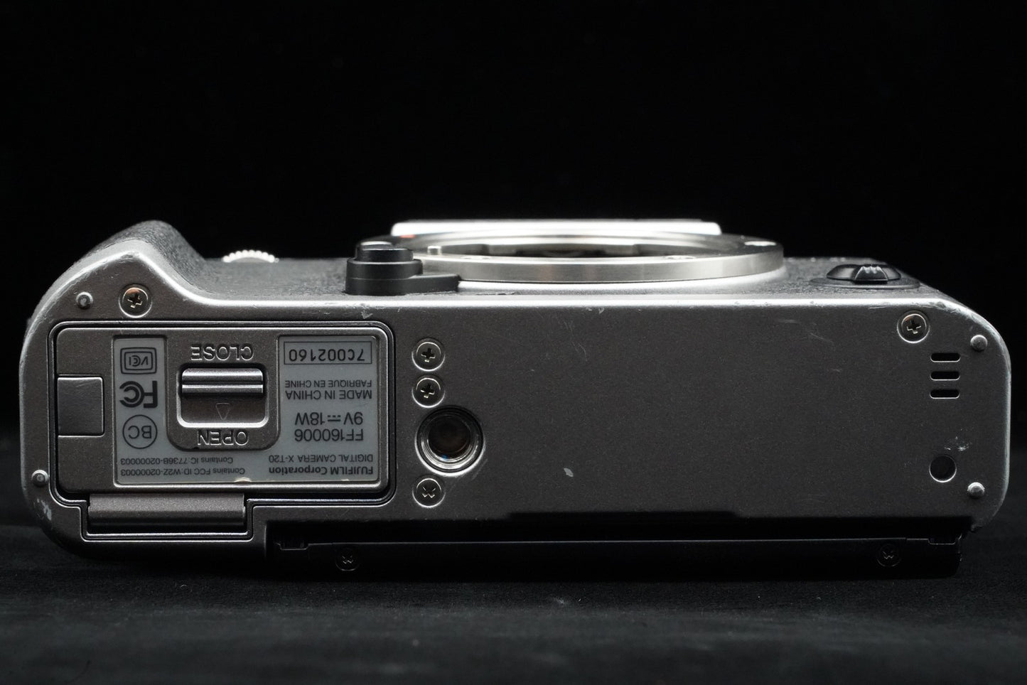 Fujifilm X-T20 24mp Mirrorless Digital Camera Body Silver US DUTY PAID 10329