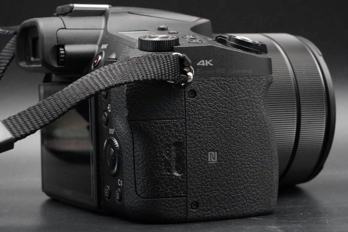 Sony Cyber-Shot RX10 IV 20.1MP Digital Camera DSC-RX10M4 ALMOST UNUSED #10936