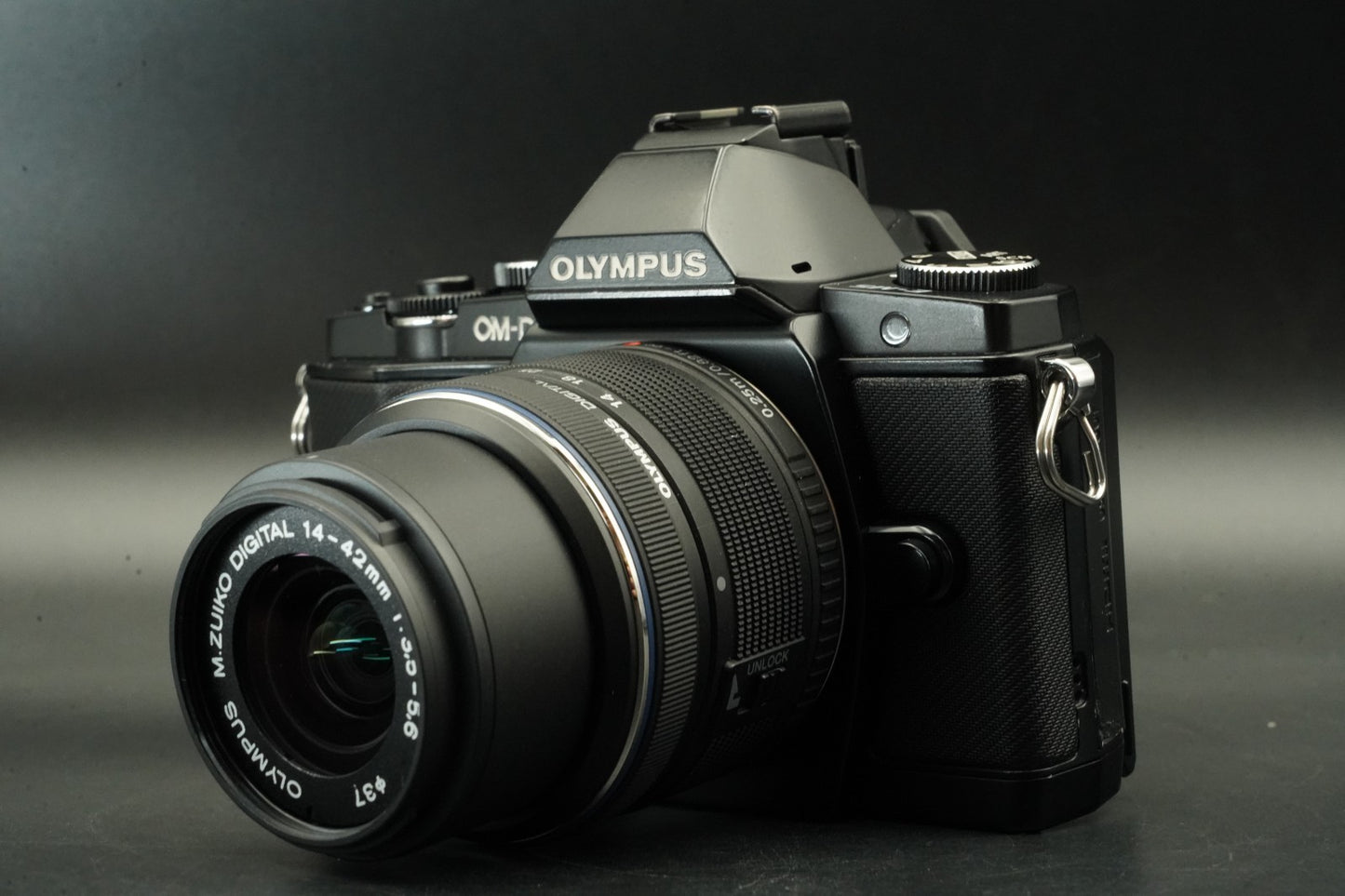 Olympus OM-D E-M5 + 14-42mm + 40-150mm Lens Digital Camera Black #11730