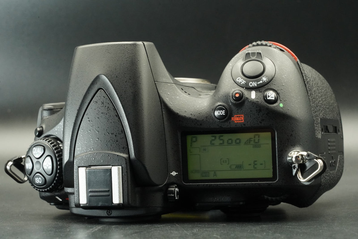 Nikon D810 FX D-SLR Digital Camera 36.3 MP USA Duty Paid -44495 cuts- #11601