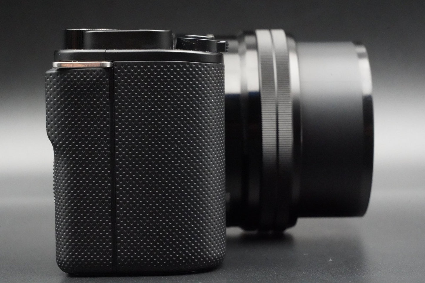 Sony Alpha ZV-E10 Mirrorless Vlog Camera w/ 2 Lenses Black US Duty Paid 10357