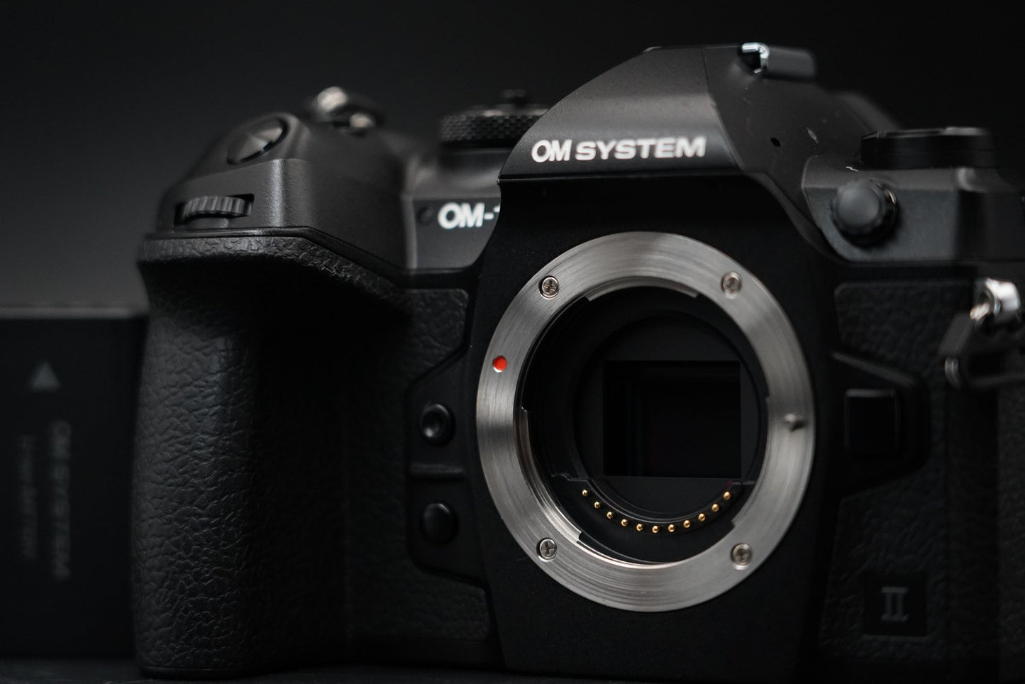 OLYMPUS OM SYSTEM OM-1 Mark II Mirrorless Camera US DUTY PAID 10669