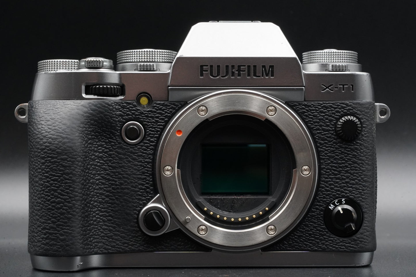 Fujifilm X-T1 16.3MP Mirrorless Digital Camera Black US Duty Paid 10571