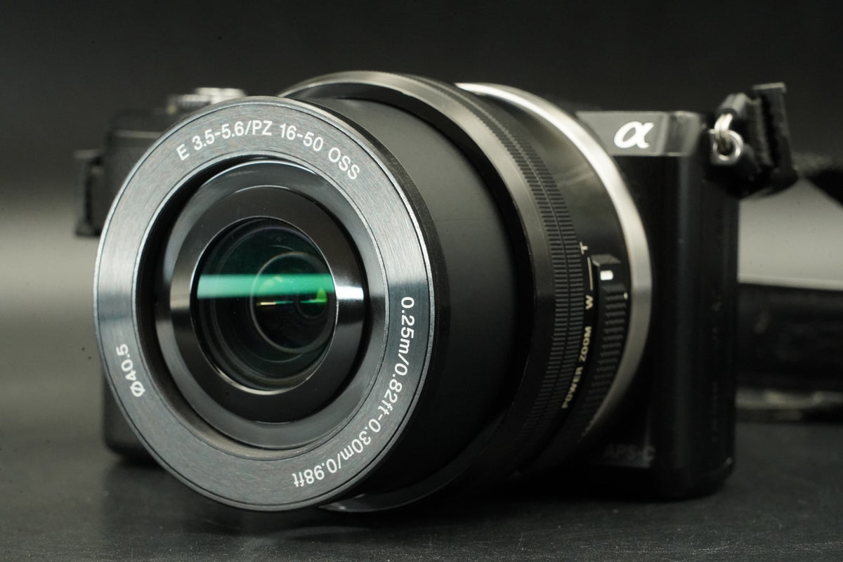 Sony Alpha a5000 Mirrorless Digital Camera with Lens Black -6403 cuts- #12176
