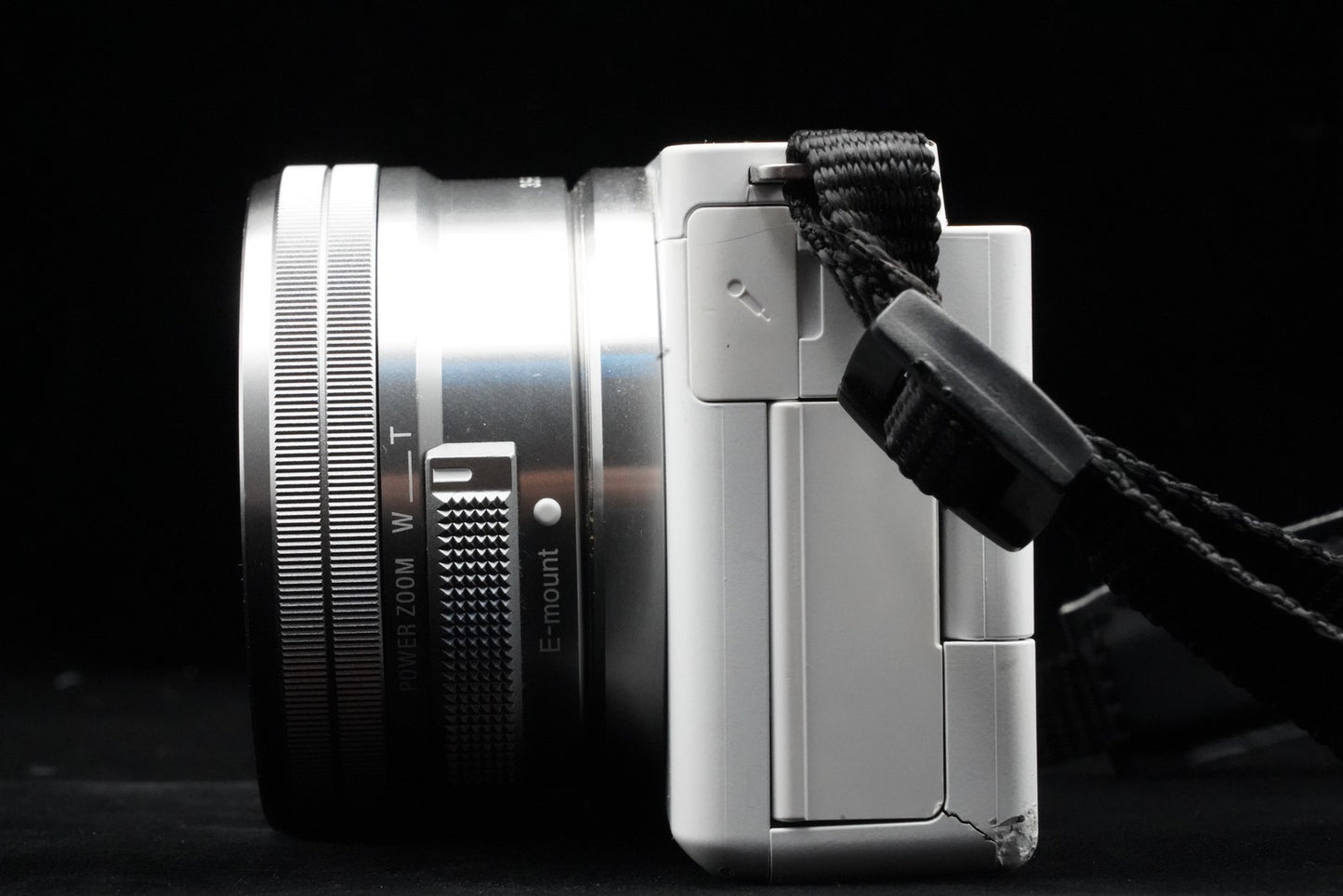Sony Alpha ZV-E10 with Lens Mirrorless Vlog Camera White US Duty Paid 10278