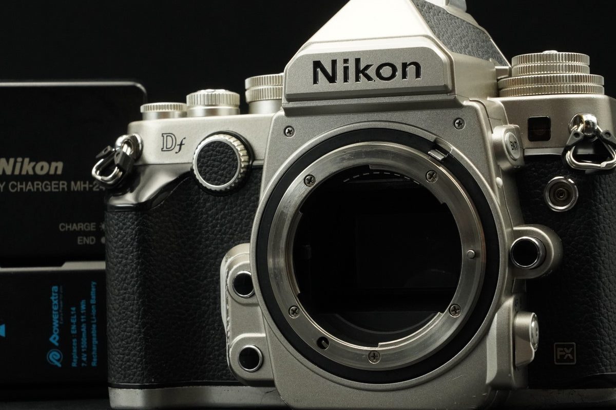 Nikon Df Silver DSLR Digital Camera Body -37 cuts- US STOCK #11586