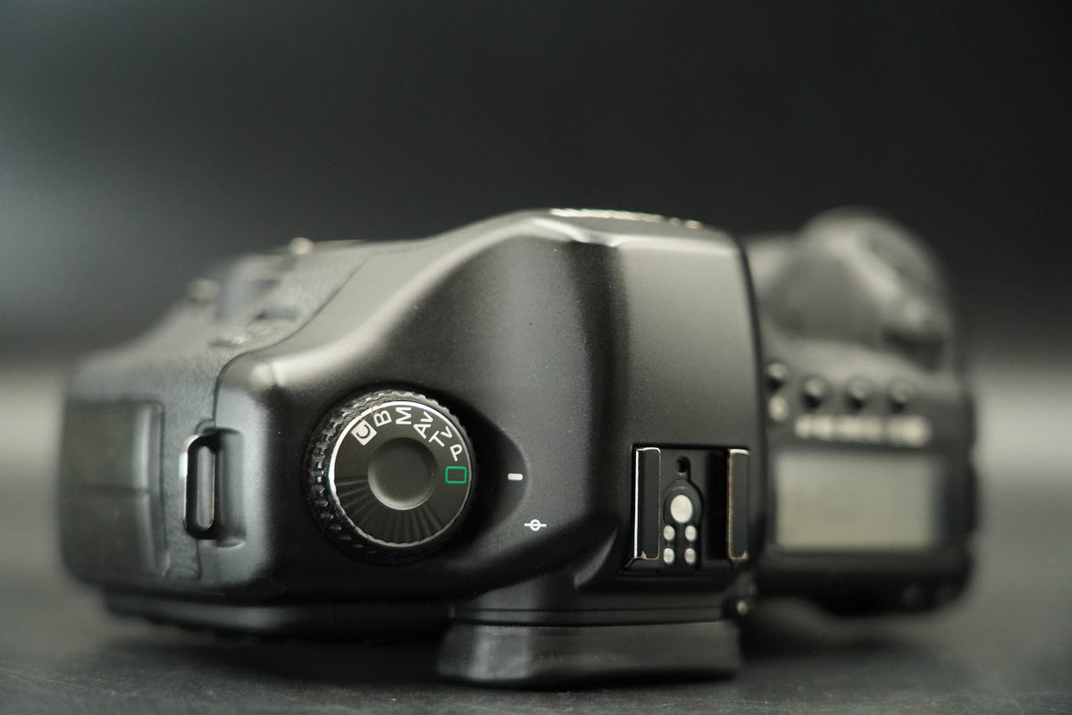 Canon EOS 5D Digital SLR Full Frame Camera Body Only #12351