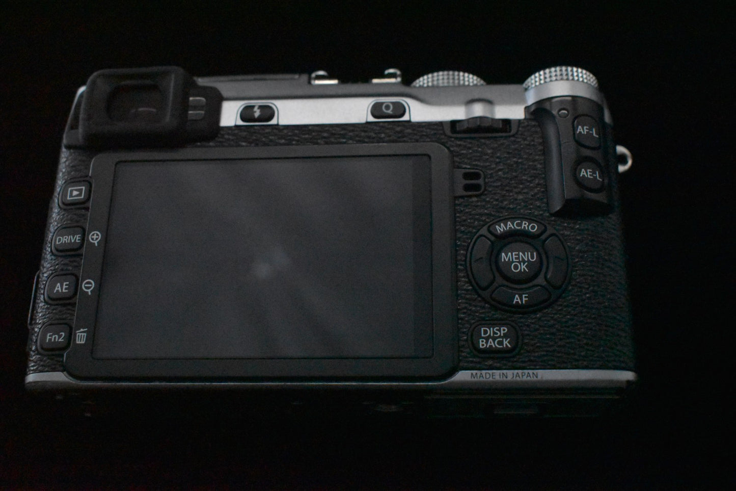 Fujifilm X-E2 Mirrorless Digital Camera Silver Used US Duty Paid 7992