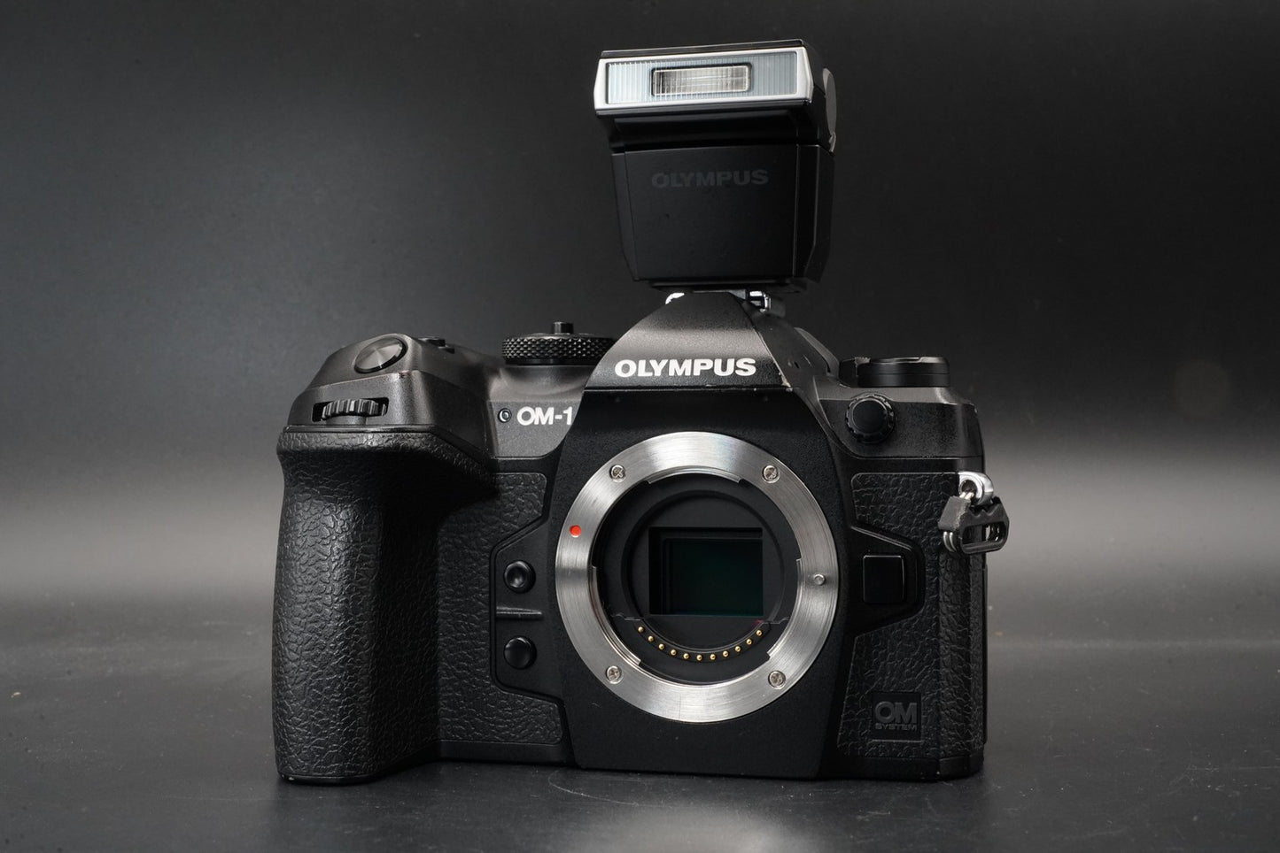 OLYMPUS OM System OM-1 20.4MP Mirrorless Camera US Duty Paid 10955