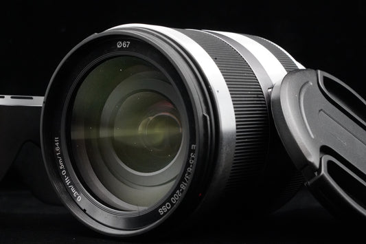 Sony E 18-200mm f/3.5-6.3 OSS Lens E Mount SEL18200 Silver #12037