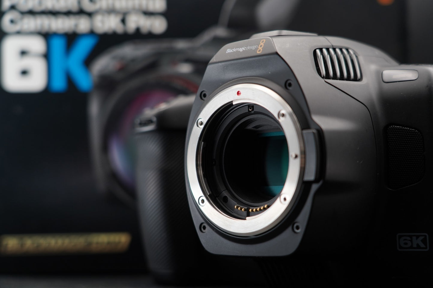 Blackmagic Cinema Camera 6K CINECAM60KLFL Canon EF Mount 10994