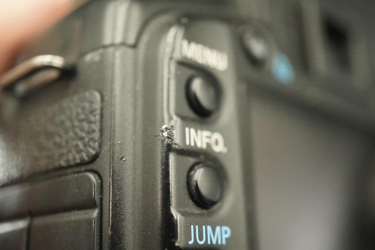 Canon EOS 5D Digital SLR Full Frame Camera Body Only US STOCK #12349