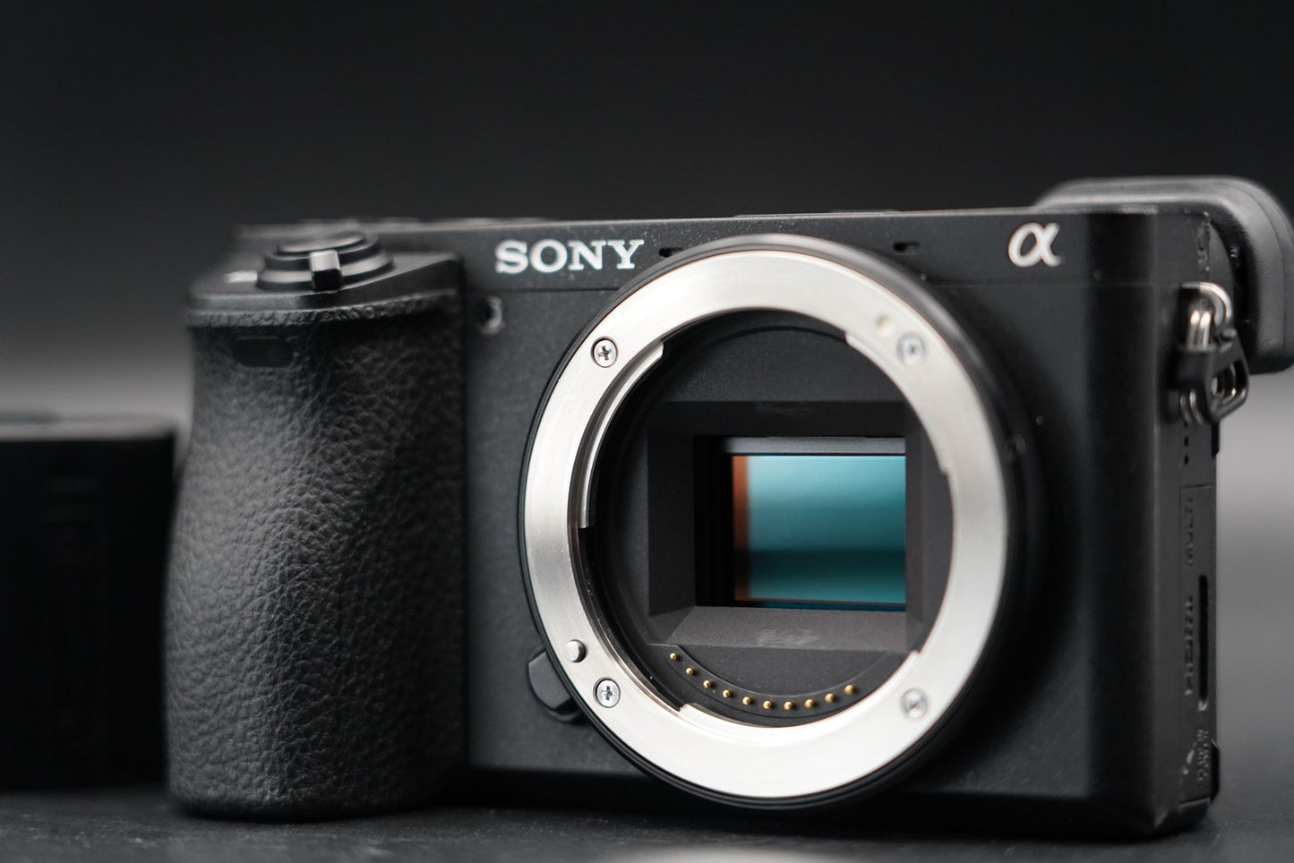 Only 365 cuts!! Sony a6500 24.2MP Digital Camera Black US Duty Paid 11214