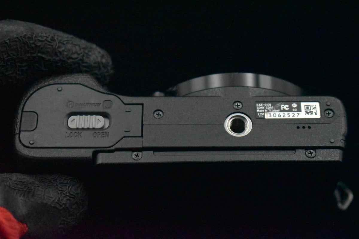 [US Duty Paid] Appareil photo numérique sans miroir Sony Alpha a5100 avec...