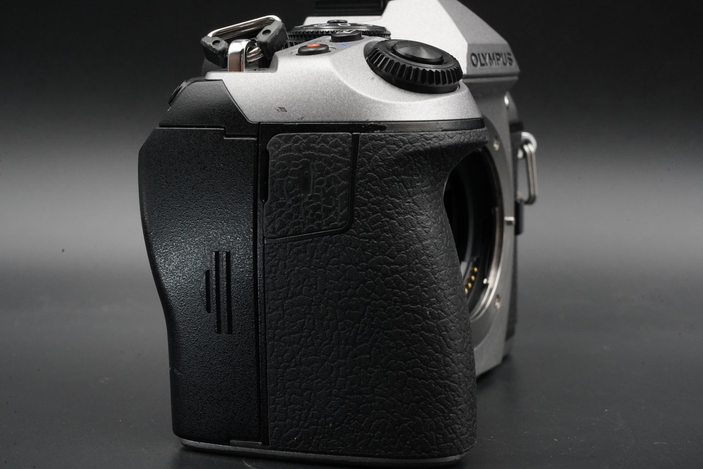 Rare! [US Duty Paid] Olympus OM-D E-M1 Mark II Digital Camera Silver Body 10685