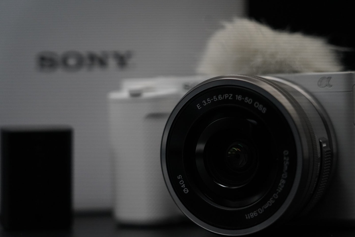 Sony Alpha ZV-E10 Mirrorless Vlog Camera with Lens White US Duty Paid 10591