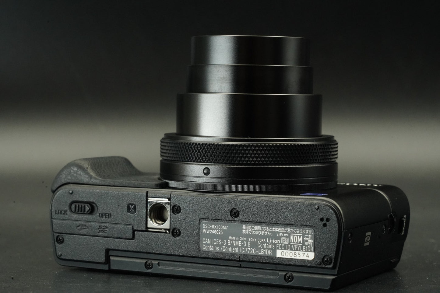 Sony Cyber-Shot DSC-RX100M7 VII Mark 7 Digital Camera 11577