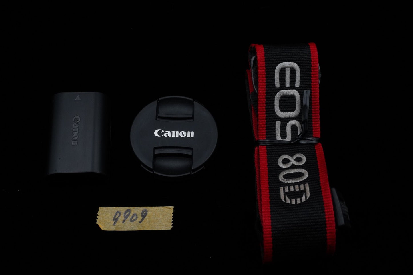 Canon EOS 80D Digital Camera + EF-S 18-55mm IS Lens US Duty Paid 9909