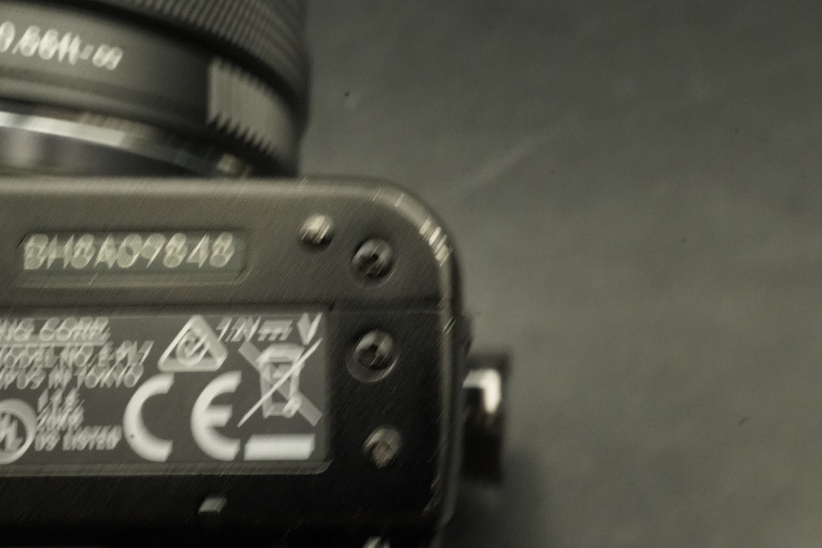 Olympus PEN E-PL7 Digital Camera Black with 2 Lens -8172 cut- #12341