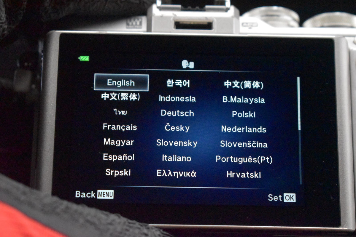 6807 Schuss! [US Duty Paid] Olympus E-PL8 mit 40-150mm Objektiv...