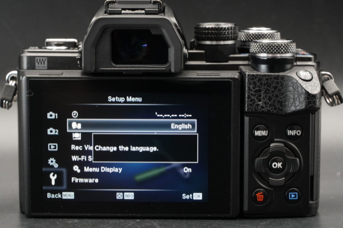 Olympus E-M10 Mark II Digital Camera Black w/ 2 Lens -6402 cuts- #11356